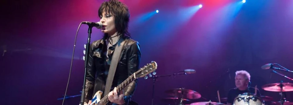 Виж видеото към новата песен на Joan Jett, "Fresh Start"