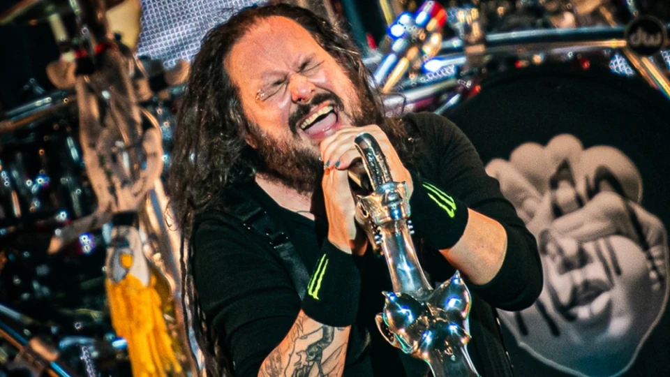 Korn отбелязаха година от излизането на Requiem с изненадващо EP