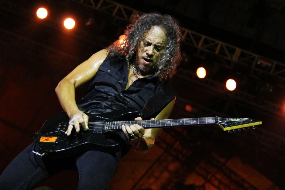 Kirk Hammett сподели, че е бил тормозен в училище