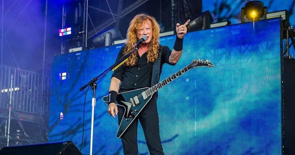 Megadeth се похвалиха с новото Ferrari на Дейв Мъстейн