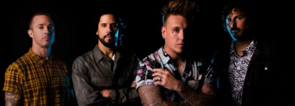 Виж официалното видео към "Elevate" на Papa Roach