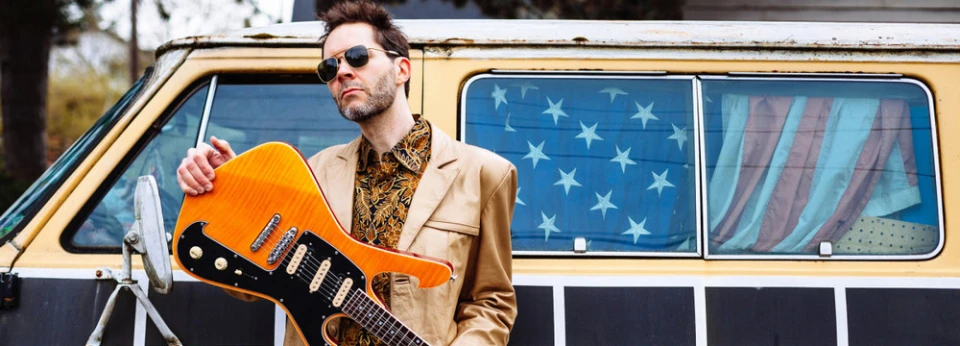 Paul Gilbert пусна видеото към “Things Can Walk To You”