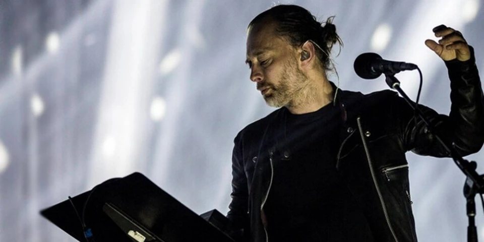 Radiohead пуснаха неиздавания досега сингъл "Follow Me Around"
