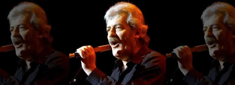 Ray Thomas от Moody Blues почина на 76-годишна възраст